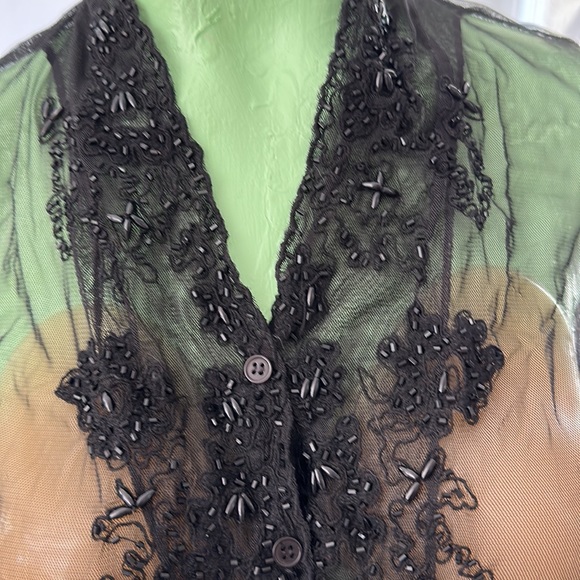 Black see-through with lace embroidery in the middle long-sleeved blouse - Picture 3 of 10